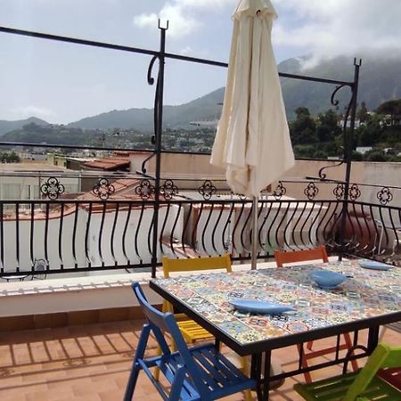 イスキア島 La Casa Rosa Di Giuliaヴィラ エクステリア 写真